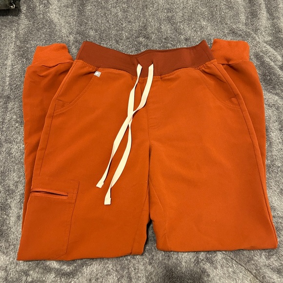 Figs Auburn Scrub Set - XS - Picture 6 of 9